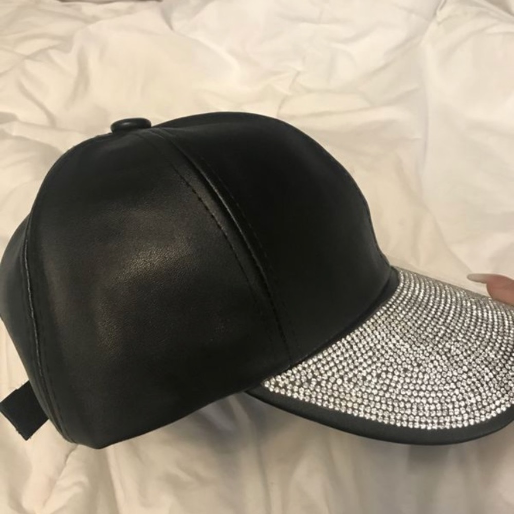Hat.   ❌❌❌SOLD❌❌❌ - Picture 3 of 3